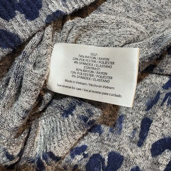 Peace and Pearl Womens L Gray Blue Animal Print Cowl Neck Sweater Boho Cozy - Picture 4 of 7